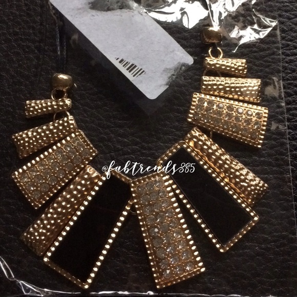 Sparkle CZ Statement Necklace - Picture 2 of 3